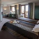 Hôtel Restaurant Les Alizés 3*
