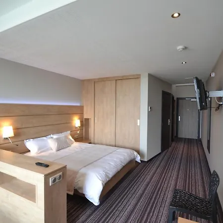 Hotel Restaurant Les Alizes 3*