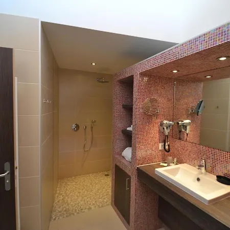 莱斯艾利泽斯餐厅酒店