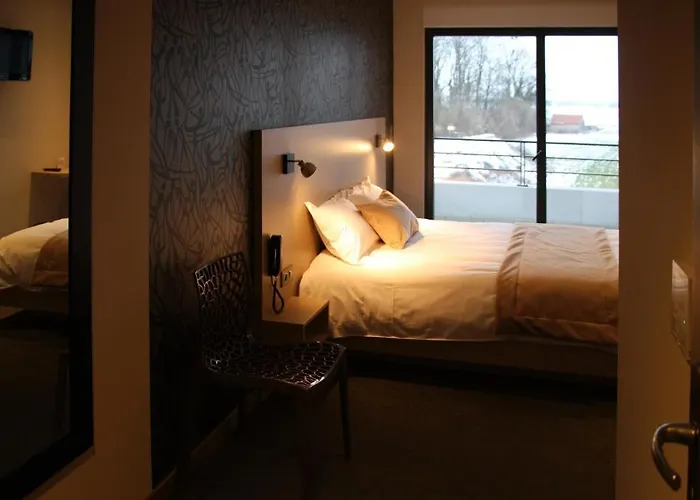 Отель Restaurant Les Alizes